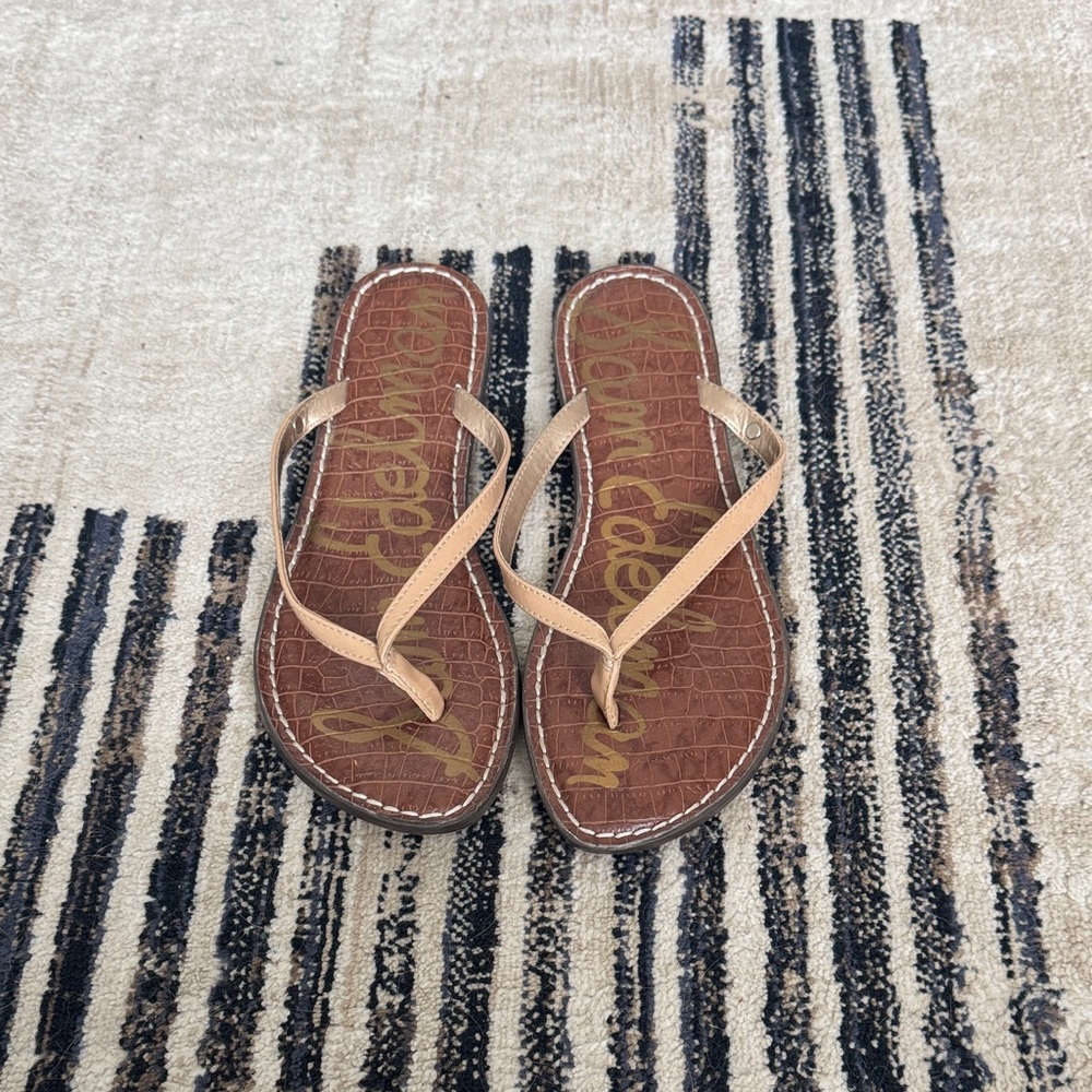 Sam Edelman Beige Tan Thong Sandals